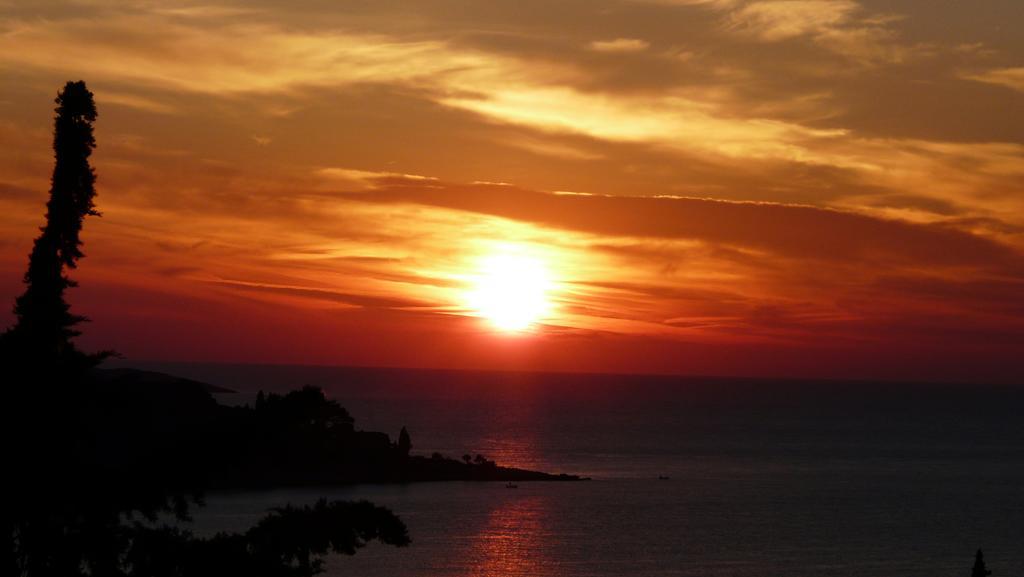 Sea View Apartment Cavtat Bagian luar foto